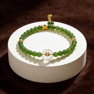 巫之运-600x600 T30 Emerald Heart Bracelet